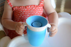 Vaso antiderrames con asas Miracle 360° Azul (6M+)