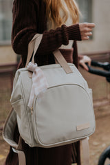 Mochila Maternidad Mediana Encanto Marfil Con Bolso Frontal Térmico