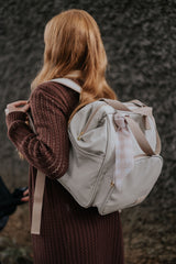 Mochila Maternidad Mediana Encanto Marfil Con Bolso Frontal Térmico