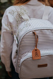 Mochila Maternidad Mediana Con Bolsillo Térmico Crecer Gris